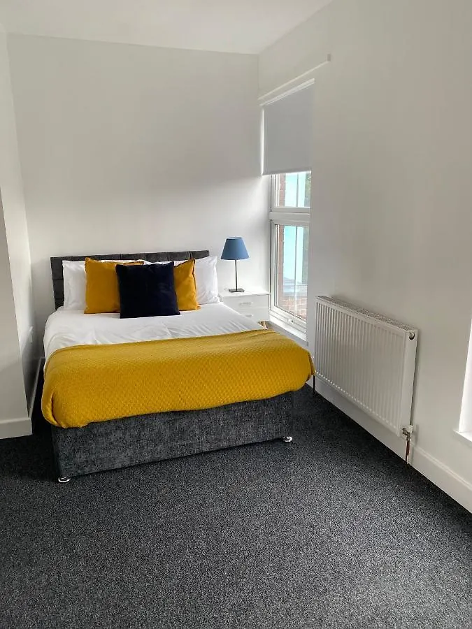 펜션 8 Bed 9 Bath Ensuite House With Hot Tub And Free Parking 셰필드